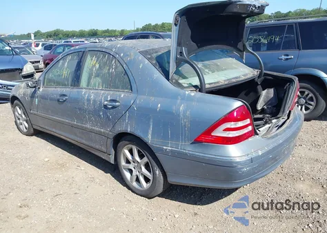 2007 Mercedes-Benz C 280 Luxury 4Matic z USA, uszkodzony, nr VIN WDBRF92H77F894422